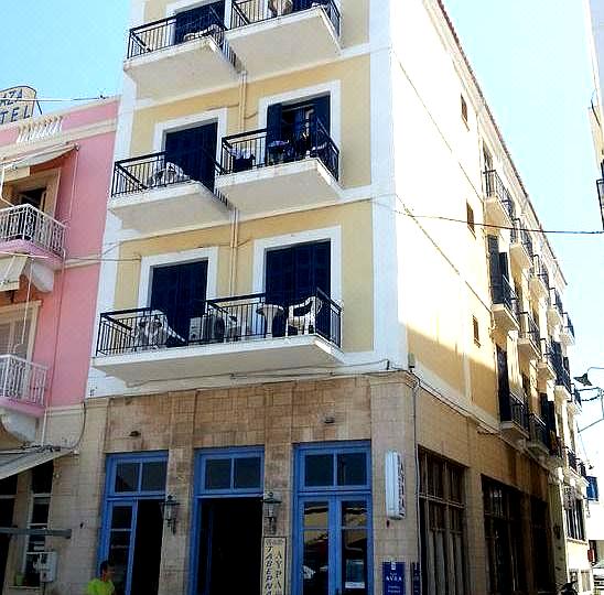 Hotel Avra